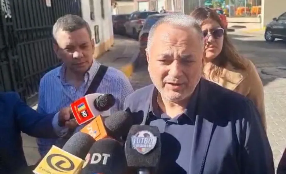 Fernando Costa, titular de la FBF, antes del inicio del Comité Ejecutivo de la entidad en La Paz. Foto: Captura pantalla. 