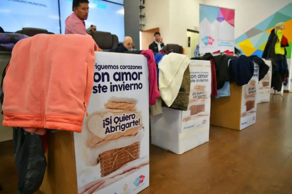 Uno de los lugares donde la Alcaldía recibe las prendas. FOTO: GAMLP
