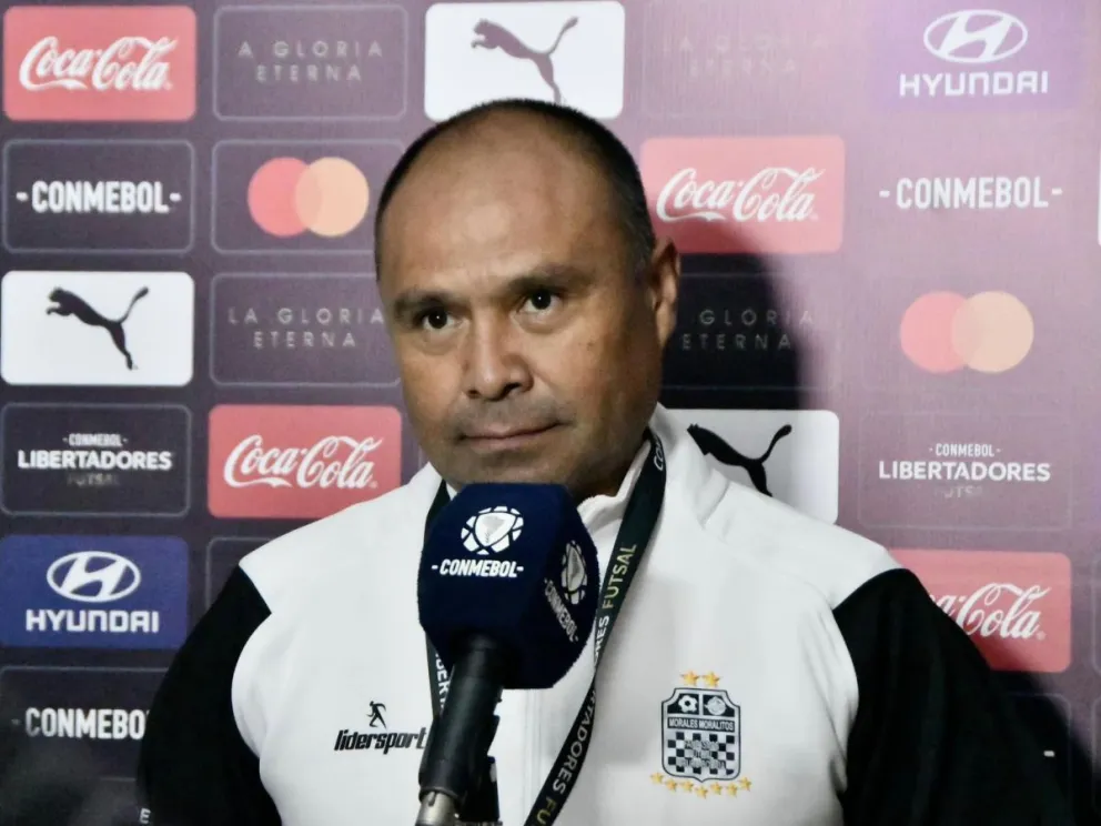 Pimentel es entrevistado durante la Libertadores de este año. Foto: Fantasmas Morales Moralitos.