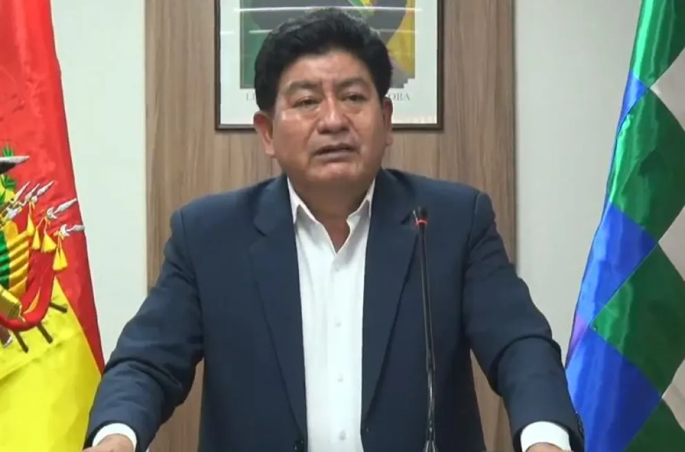 El ministro de Obras Públicas, Édgar Montaño, brinda conferencia de prensa. Foto: captura