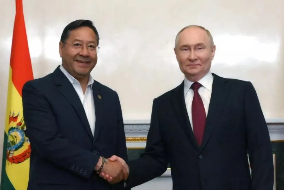Los mandatarios de Bolivia y Rusia durante la cita de este jueves en San Petersburgo. Foto: Sputnik Mundo