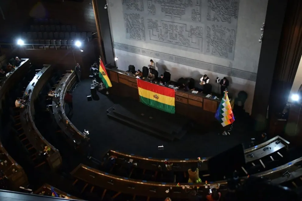 La sesión que instalaron los legisladores, este viernes. Foto: APG 