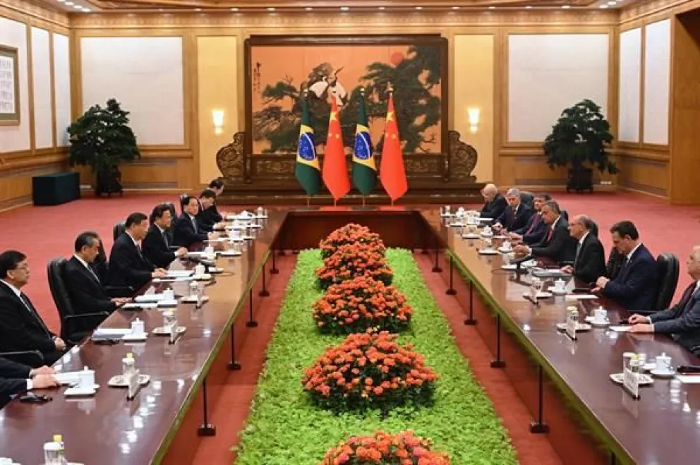 Reunión entre el presidente chino, Xi Jinping, y el vicepresidente brasileño, Geraldo Alckmin. EFE/EPA/WANG ZHAO / POOL