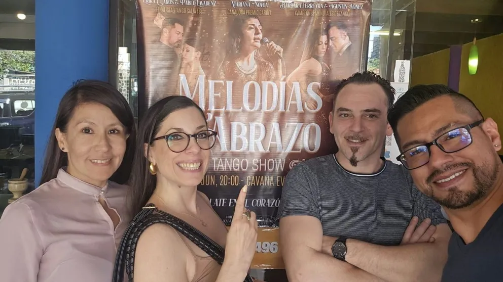 El elenco del espectáculo tanguero. Foto: Media luz milonga en Facebook.