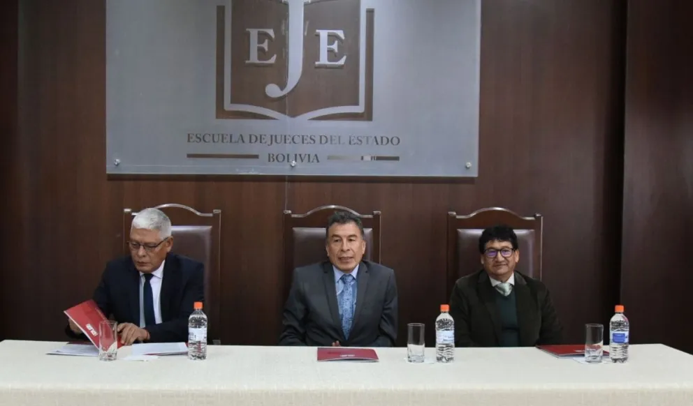 El presidente del Tribunal Supremo de Justicia (TSJ), Marco Jaimes (centro). Foto: Agencia Judicial de Noticias