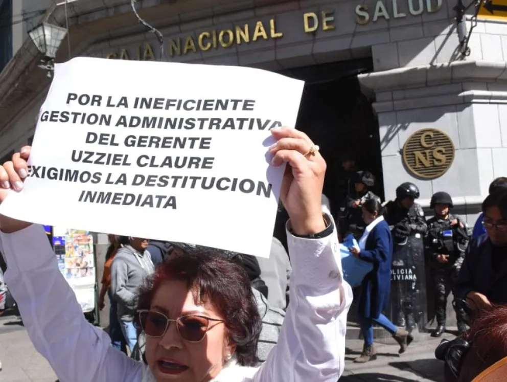 Médicos en una movilización durante el paro de 72 horas, esta semana, en la ciudad de La Paz. Foto: APG