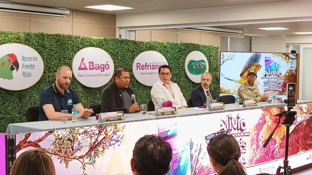 Entrega de la donación entregada por Bagó Foto: Bagó