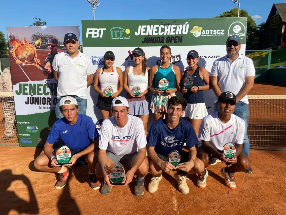 Algunos de los campeones del torneo. Foto: Asociación Departamental de Tenis Santa Cruz.
