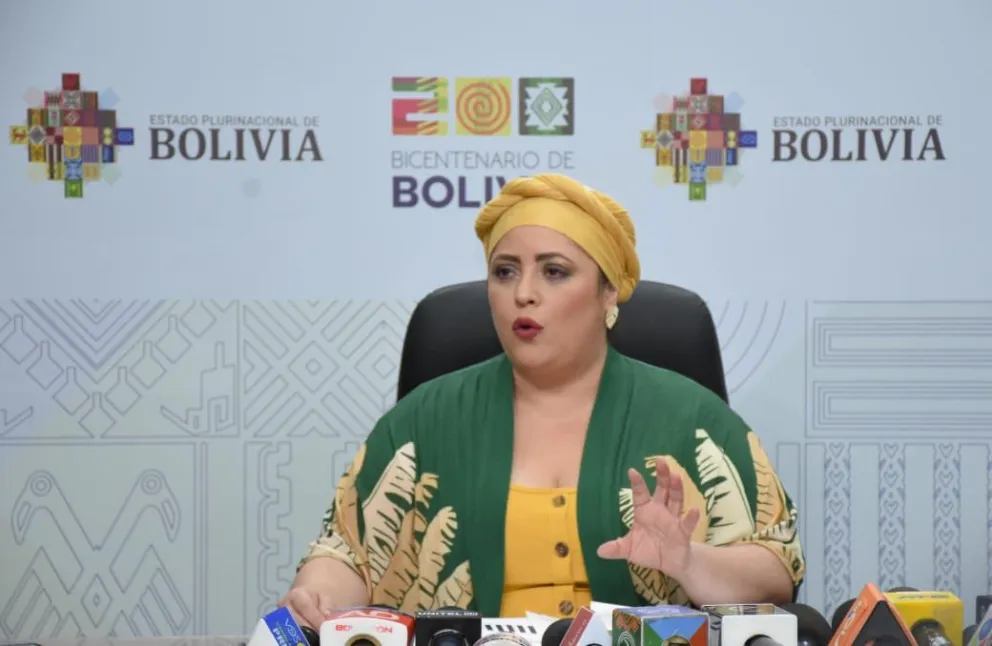 La ministra de la Presidencia, Marianela Prada, quien denunció que existe una alianza de opositores en contra del Gobierno. Foto: APG.