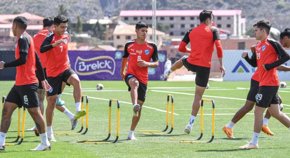 Una práctica celeste en Ananta. Foto: Archivo Digital.