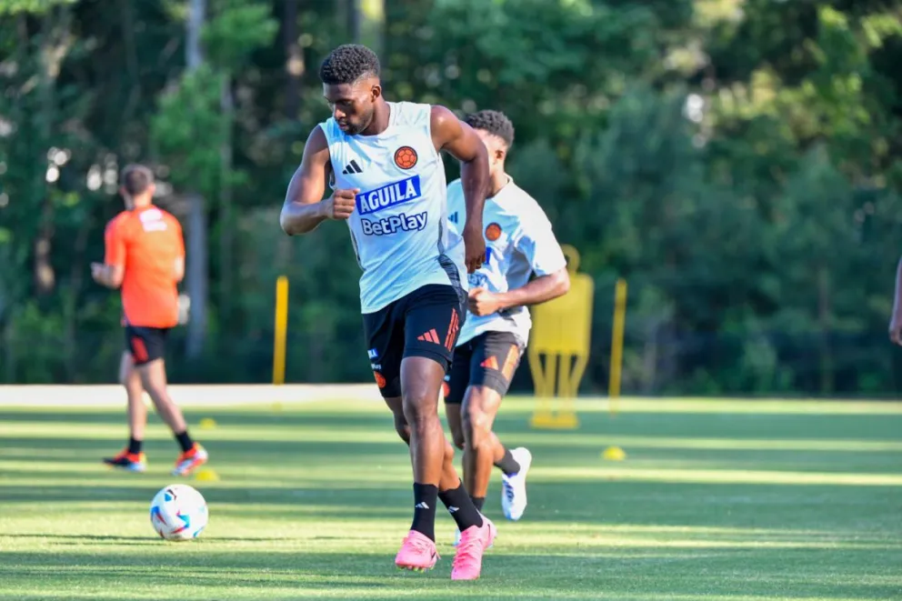 Los jugadores colombianos trabajan pensando en su cotejo ante Bolivia. Foto FCF