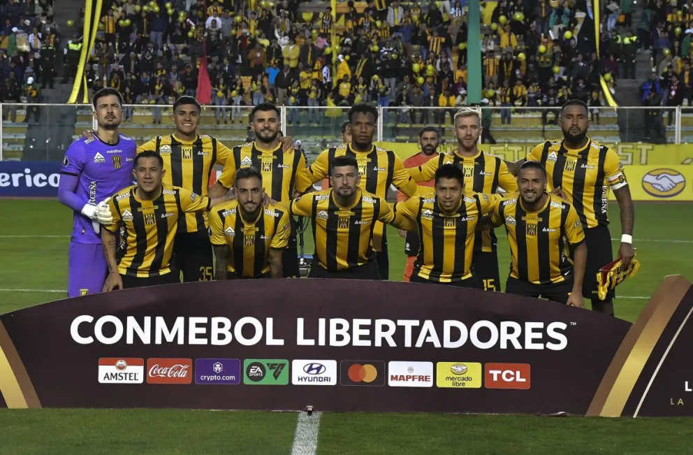 El equipo de The Strongest que goleó al chileno Huachipato en La Paz. Foto: APG