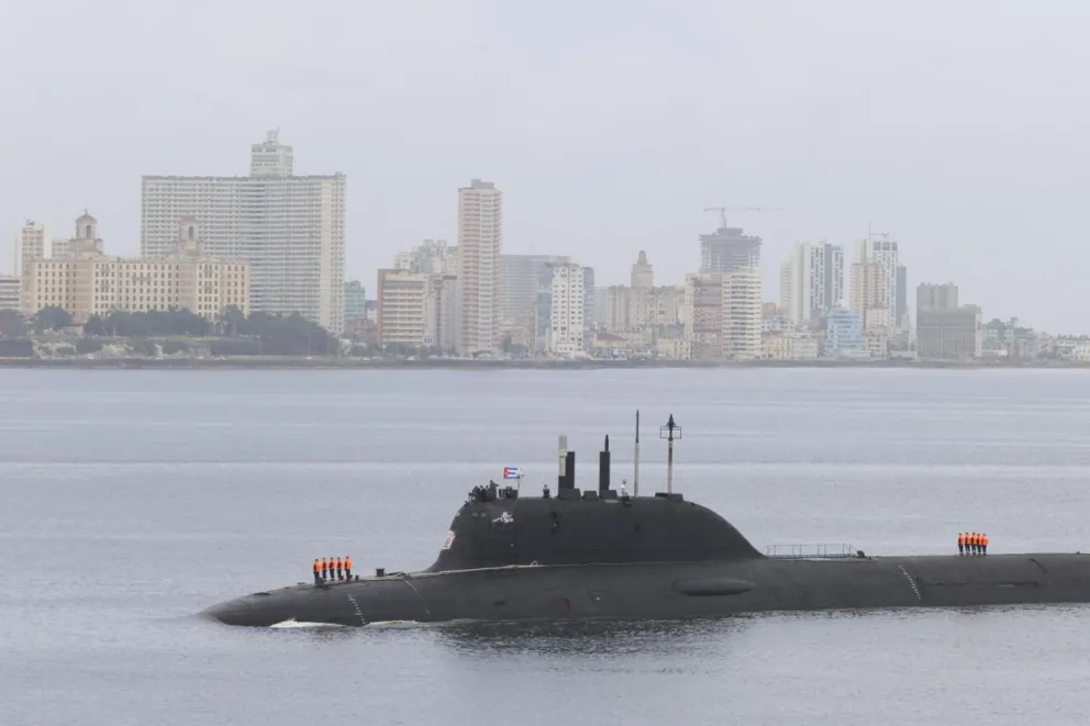 Un submarino de la Marina de Guerra de Rusia en la Habana. Foto: EFE