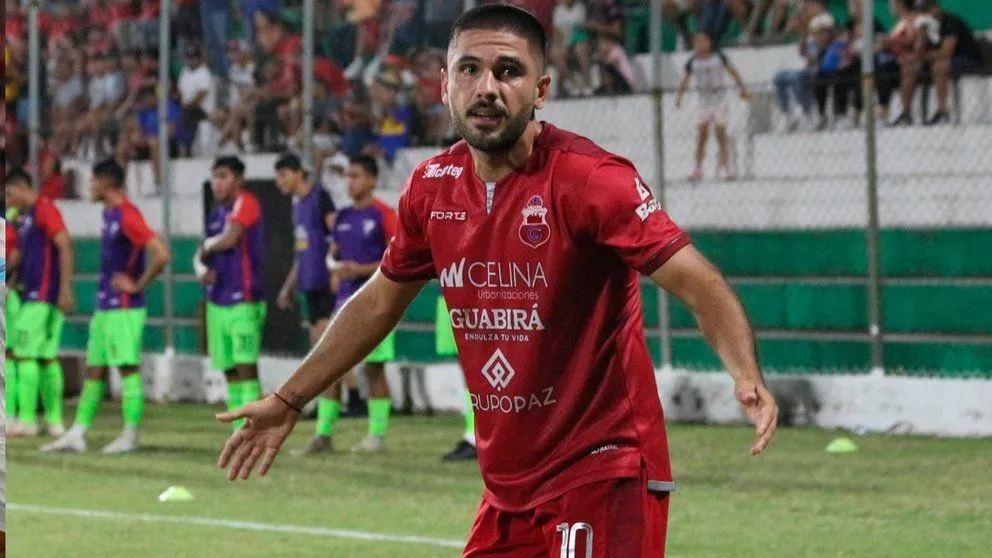 Carlos Melgar celebra un gol de Guabirá. Foto APG