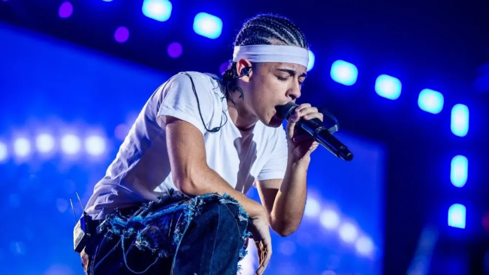 El rapero argentino interpreta uno de sus temas en un recital.   FOTO: YouTube