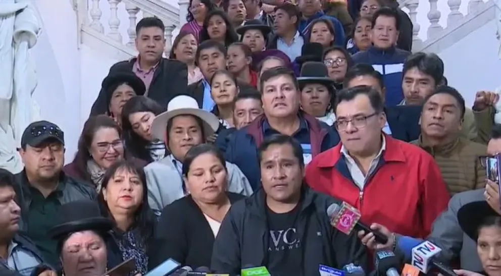 Conferencia de prensa de la bancada "arcista" del Movimiento Al Socialismo (MAS) en la Cámara de Diputados. Foto: Captura BTV
