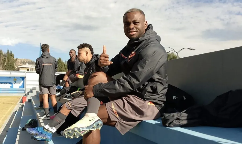 Obama antes de iniciar prácticas con Always Ready. Foto: Jhony Mollinedo.