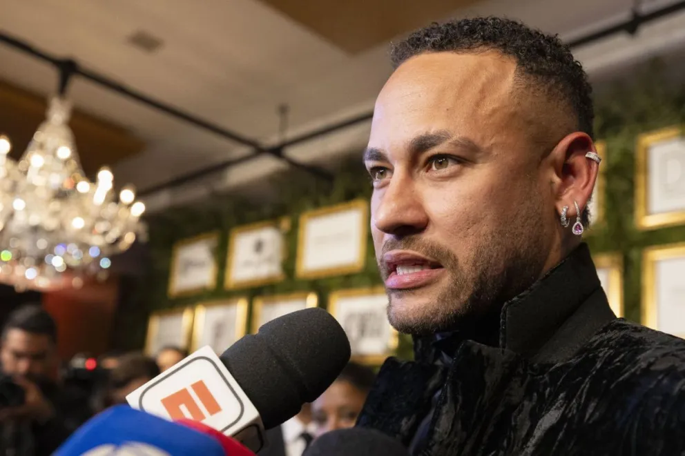 Neymar, uno de los mejores jugadores del mundo, ausente en Brasil por lesión. Foto EFE