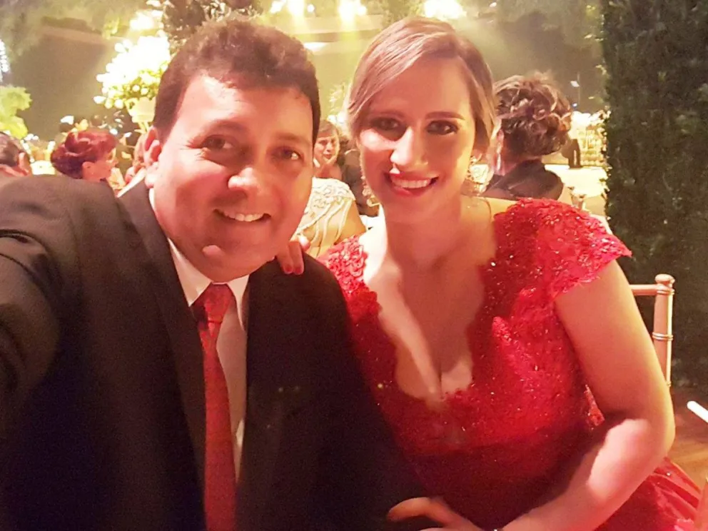 Montaño y su exesposa que salió a denunciarlo y aclarar que no hubo acoso sexual del titular de la FBF. Foto: NM facebook