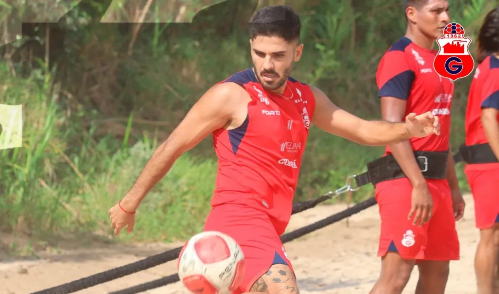 Melgar durante una práctica en Montero. Foto: Club Guabirá.