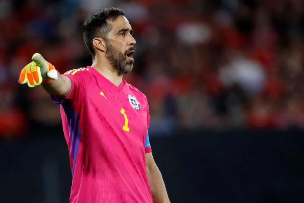 Claudio Bravo, arquero de Chile, consiguió una marca en participaciones en la Copa América. Foto UC de Chile