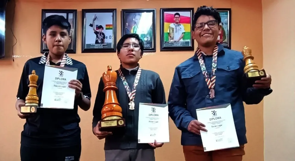 Los mejores de la rama masculina. Foto: Federación Boliviana de Ajedrez.