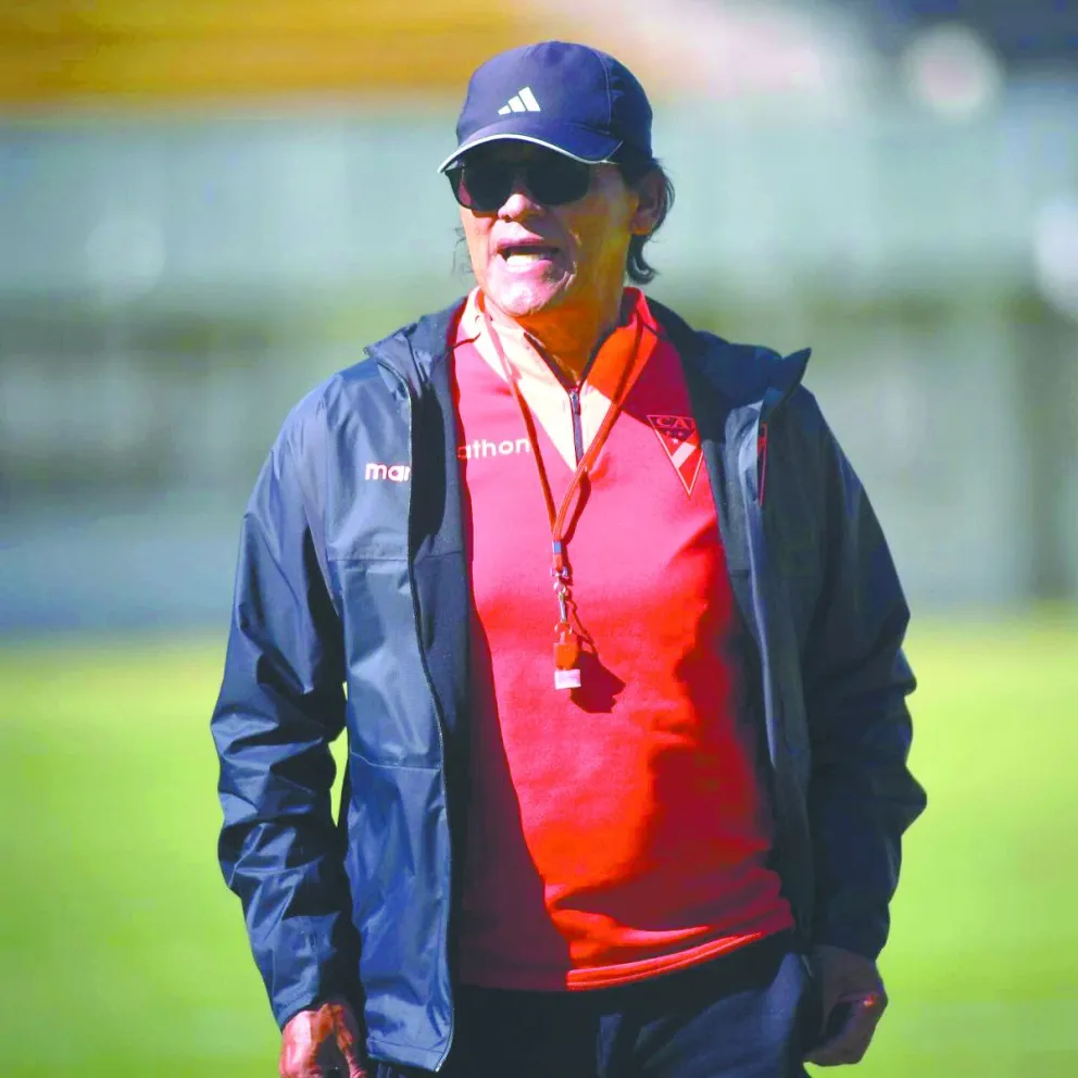 Flabio Torres, entrenador de Always Ready, que alista al plantel para el play off. Foto Always Ready