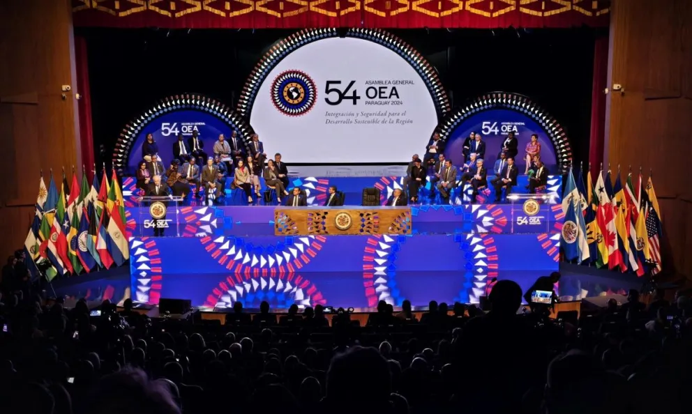 Sesión inaugural de la 54 Asamblea de la OEA, que se desarrolla en Asunción. Foto: @NestorMendezOAS