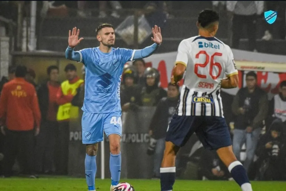Orihuela durante el cotejo con Alianza Lima. Foto: Club Bolívar.