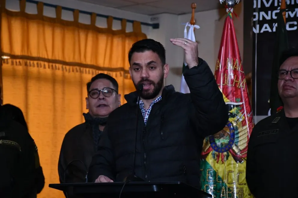 El ministro de Gobierno durante su reporte de este viernes. Foto: APG