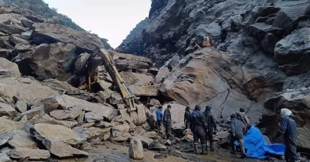 Una foto del derrumbe de la mina en Sorata. Foto: RRSS