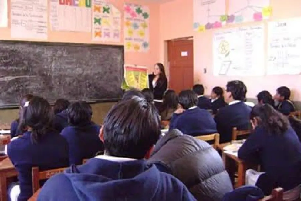 Estudiantes pasan clases en una unidad educativa. Foto: Ministerio de Educación