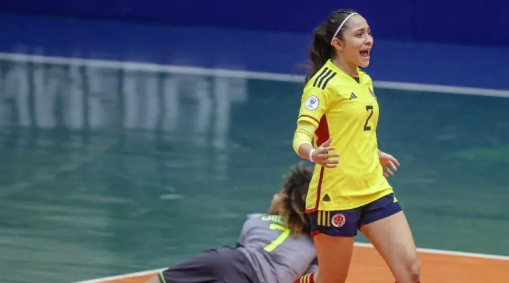 La colombiana Mariana Restrepo celebra un gol con su seleccionado. Foto Conmebol