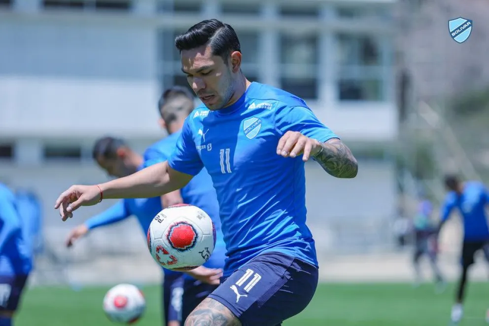 Carmelo Algarañaz en un trabajo con el club Bolívar en Ananta. Foto Bolívar