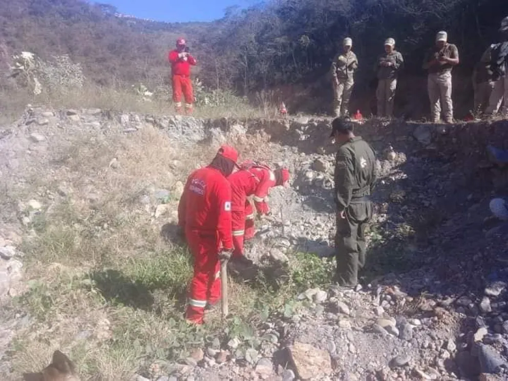 Búsqueda de parte de los Bomberos Foto: Aygün Digital 