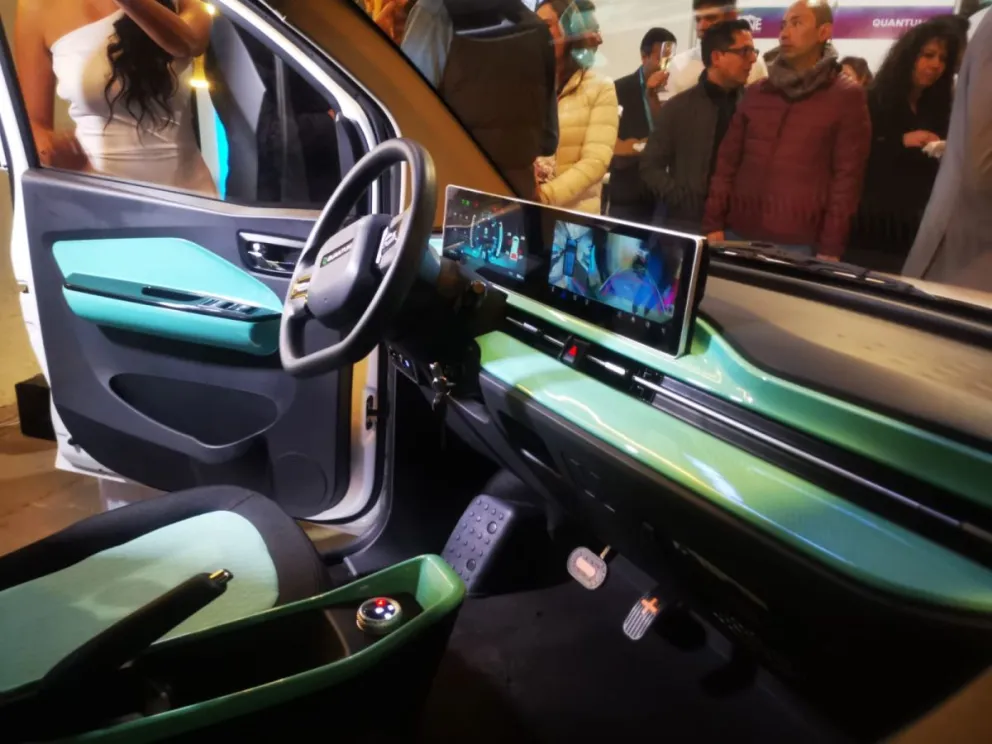 Quantum la empresa líder en electromovilidad En Bolivia, presentó su nuevo coche Nexus de 5 puertas
