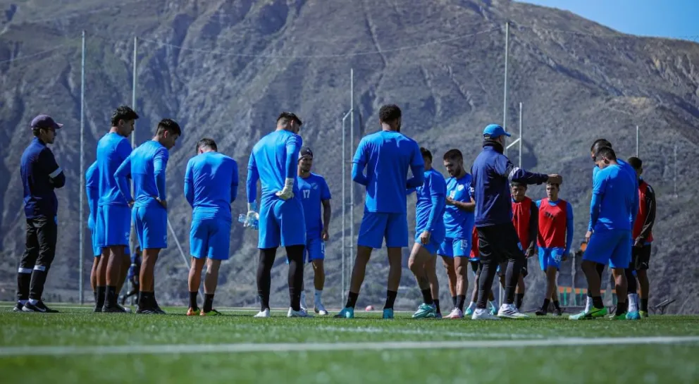 Entrenamiento del plantel celeste en Ananta. Foto: Club Bolívar.