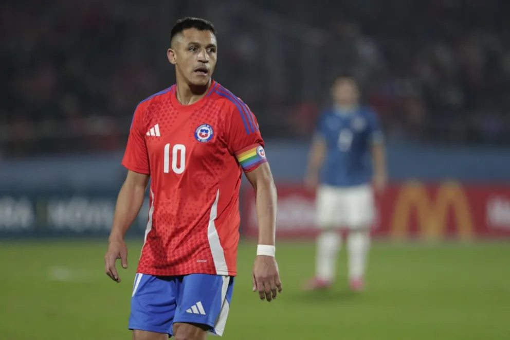 Alexis Sánchez en un partido de la Copa América donde su equipo fue eliminado en primera fase. Foto EFE