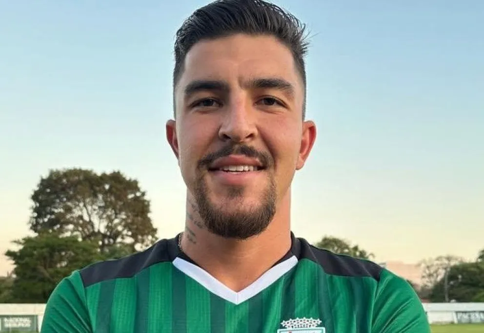 El atacante brasileño Charles Raphael de Almeida, el día en que llegó a Santa Cruz. Oriente Petrolero