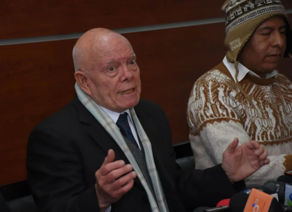 Oscar Hassenteufel durante la conferencia de hoy. Foto: APG