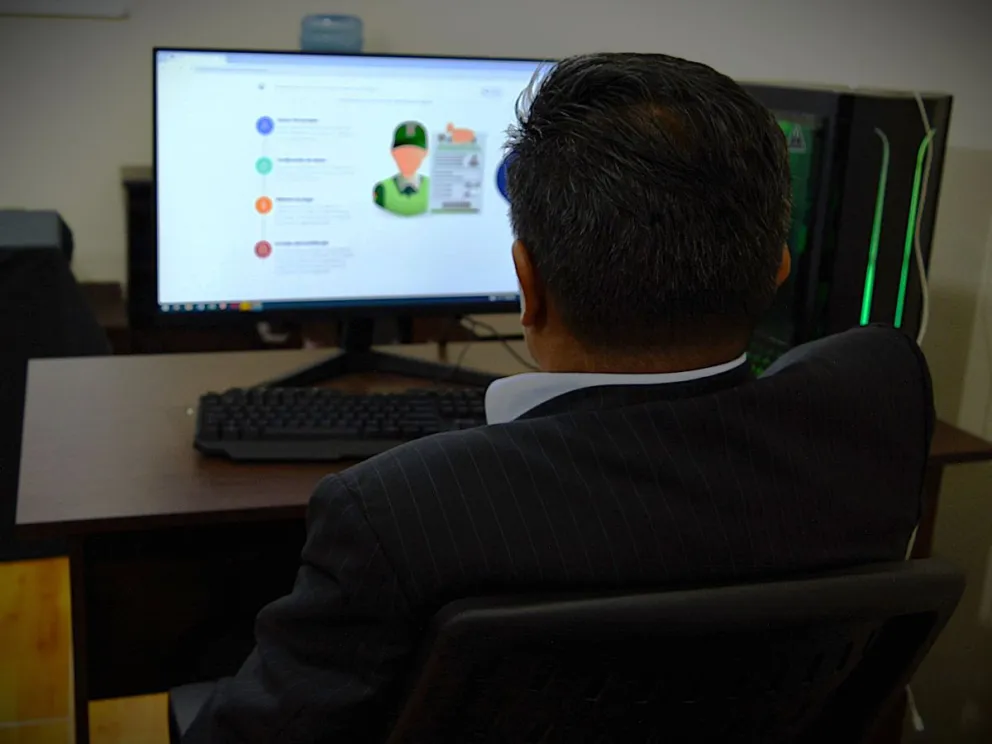 Este trámite en línea se puede realizar desde cualquier parte del mundo. Foto: Visión 360