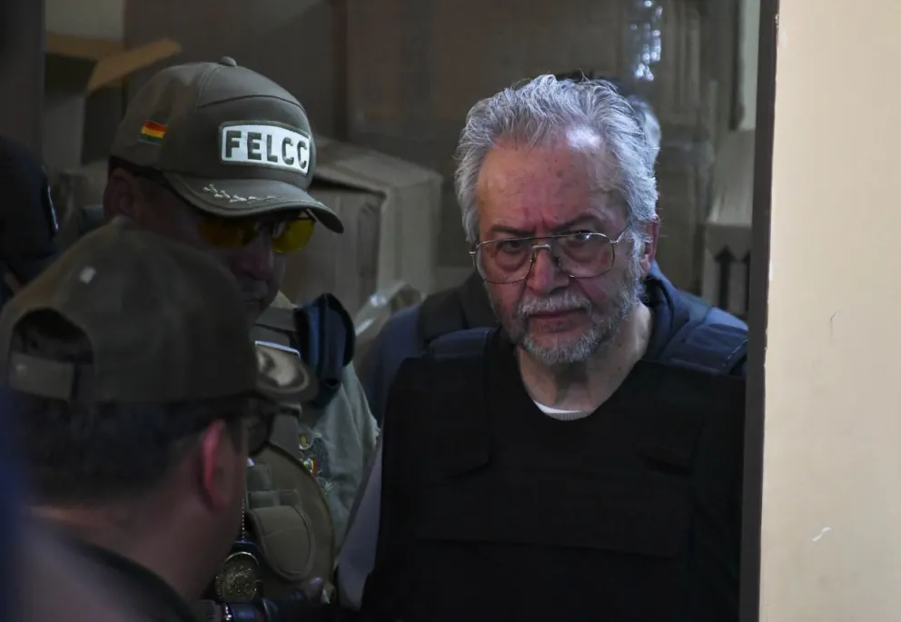 Aníbal Aguilar cuando fue presentado ante la prensa. Foto: APG