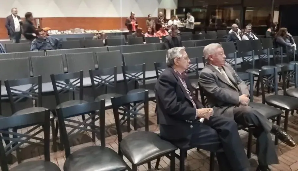 Los socios que estuvieron presentes en las asambleas del 10 de mayo. Foto: Archivo Digital.