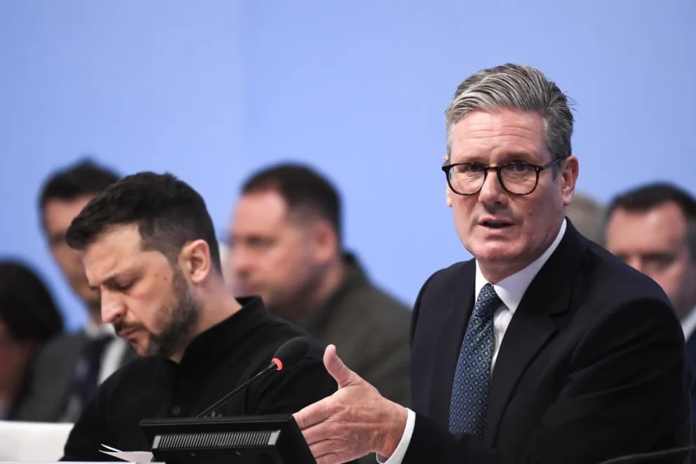 El primer ministro británico, Keir Starmer con el presidente de Ucrania , Volodimir Zelenski. Foto: EFE
