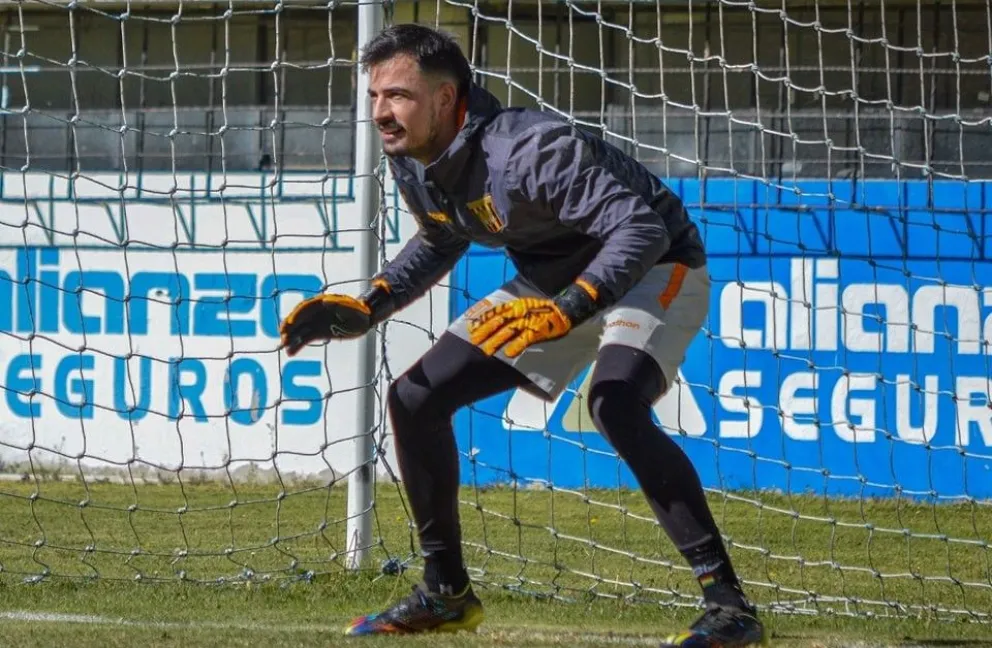 Guillermo Viscarra en uno de los entrenamientos en el complejo atigrado. Foto The Strongest