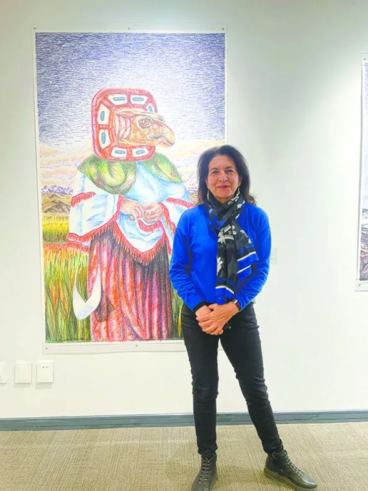 La artista plástica boliviana Guiomar Mesa durante la presentación de su última exposición en la ciudad de La Paz.  FOTO: Ignacio Vera de Rada