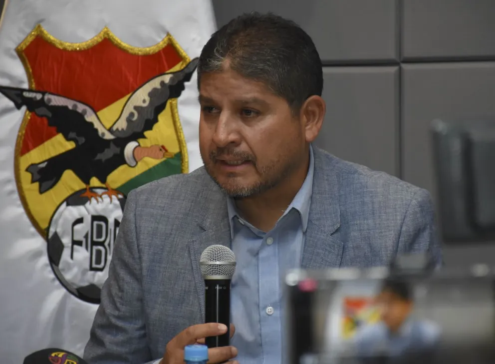 Óscar Villegas en su presentación como seleccionador nacional. Foto: APG.