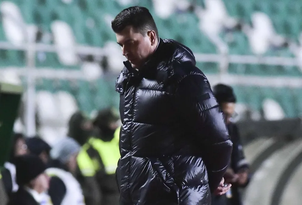 El español Ismael Rescalvo, director técnico de The Strongest. Foto: APG