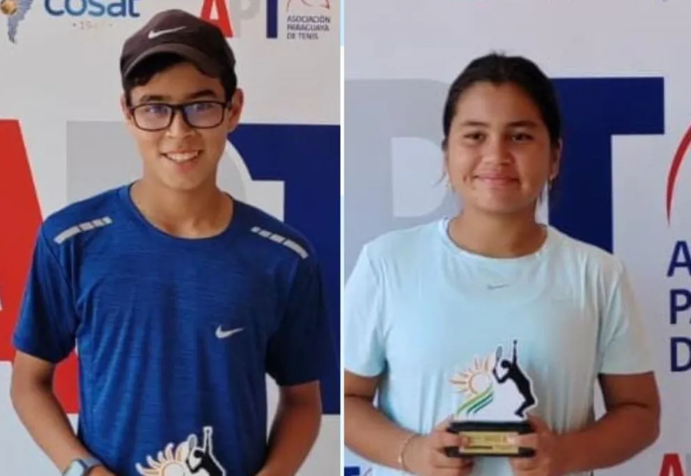 Rivero (izq.) y Sejas con sus trofeos de singles Sub-14. Foto: Asociación Departamental de Tenis Santa Cruz.