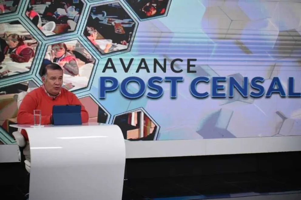 El director del INE, Humberto Arandia, informa el trabajo de la etapa post censal en Bolivia TV. Foto: ABI.